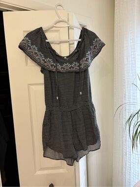 Roxy Black & White Striped Tee with Pastel Floral Embroidery